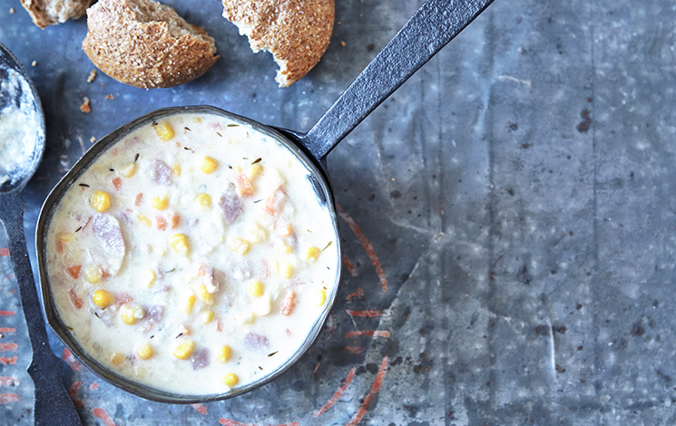 Smoked bacon, potato and sweetcorn chowder – Kallo