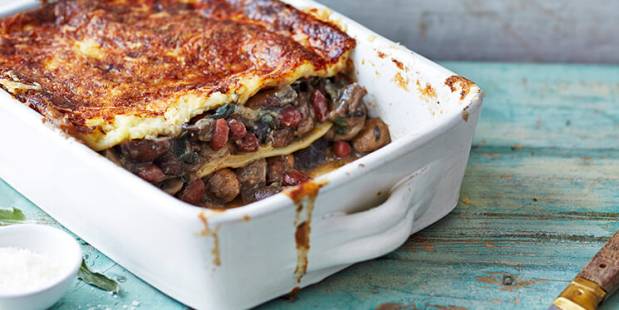 Mushroom, sage and pinto bean Pie