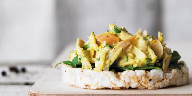 Creamy coronation chicken and rocket